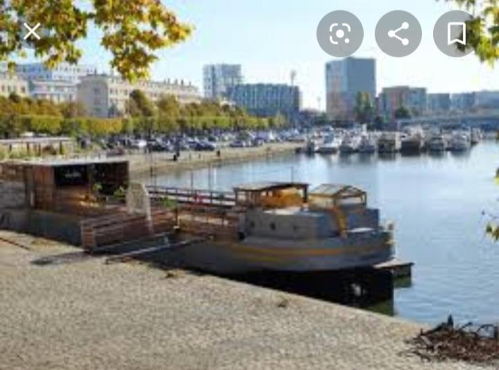 Готель Bateau Penichette Atypique Нант Екстер'єр фото
