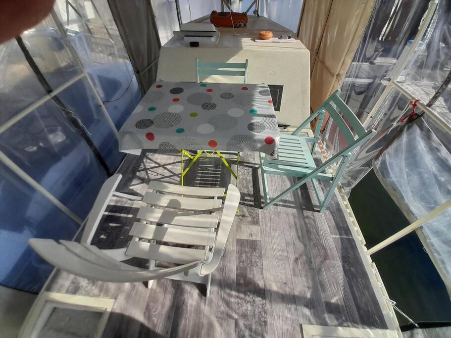 Готель Bateau Penichette Atypique Нант Екстер'єр фото